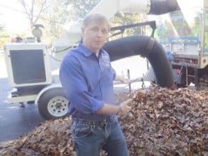 Leaf removal vacuum truck video