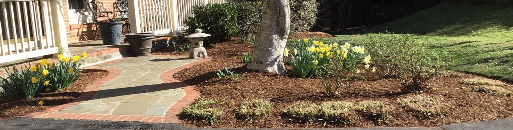 Mulching on Burnside Landing, Burke VA
